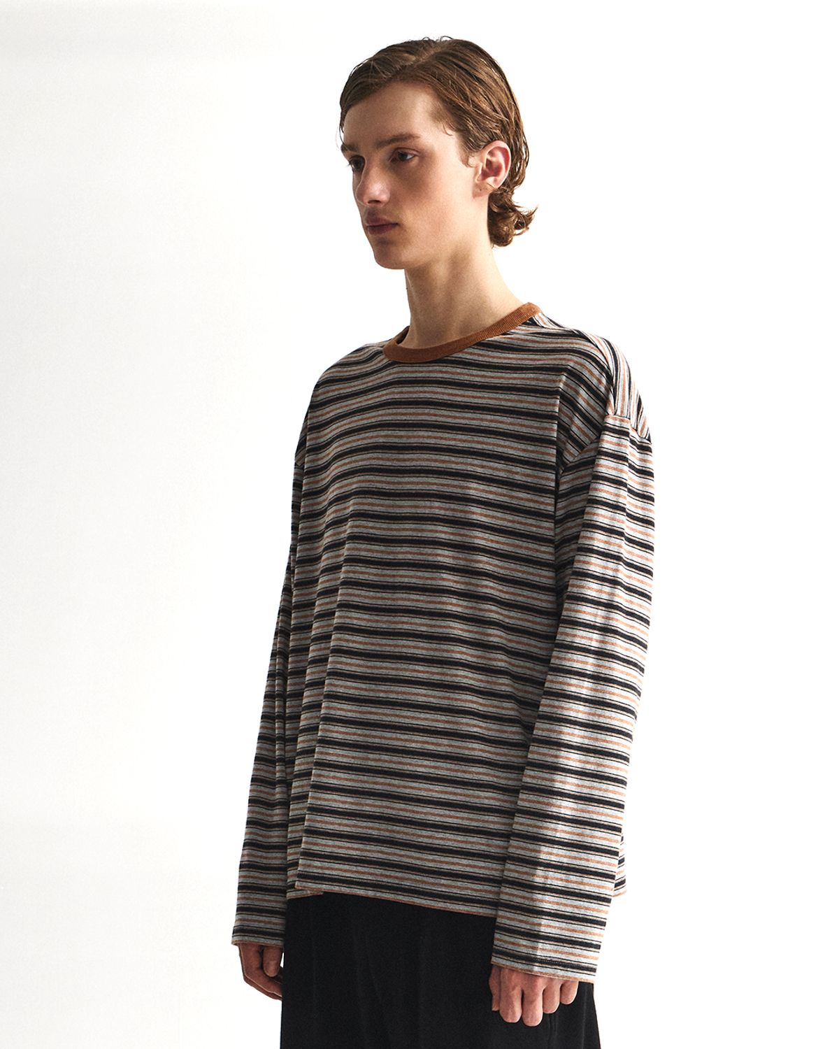 언어펙티드 에센셜(UNAFFECTED ESSENTIAL) CROPPED BORDER LONG SLEEVES / CAMEL&BLACK