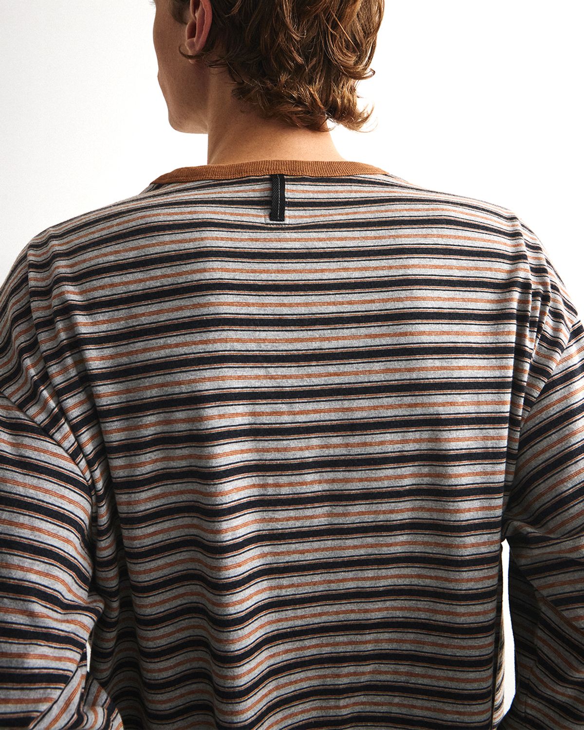 언어펙티드 에센셜(UNAFFECTED ESSENTIAL) CROPPED BORDER LONG SLEEVES / CAMEL&BLACK