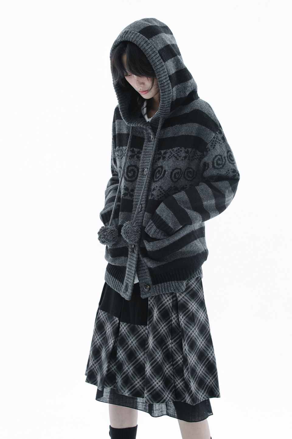 MUSINSA | HUG YOUR SKIN Angel wing hooded pom-pom cardigan (Charcoal)