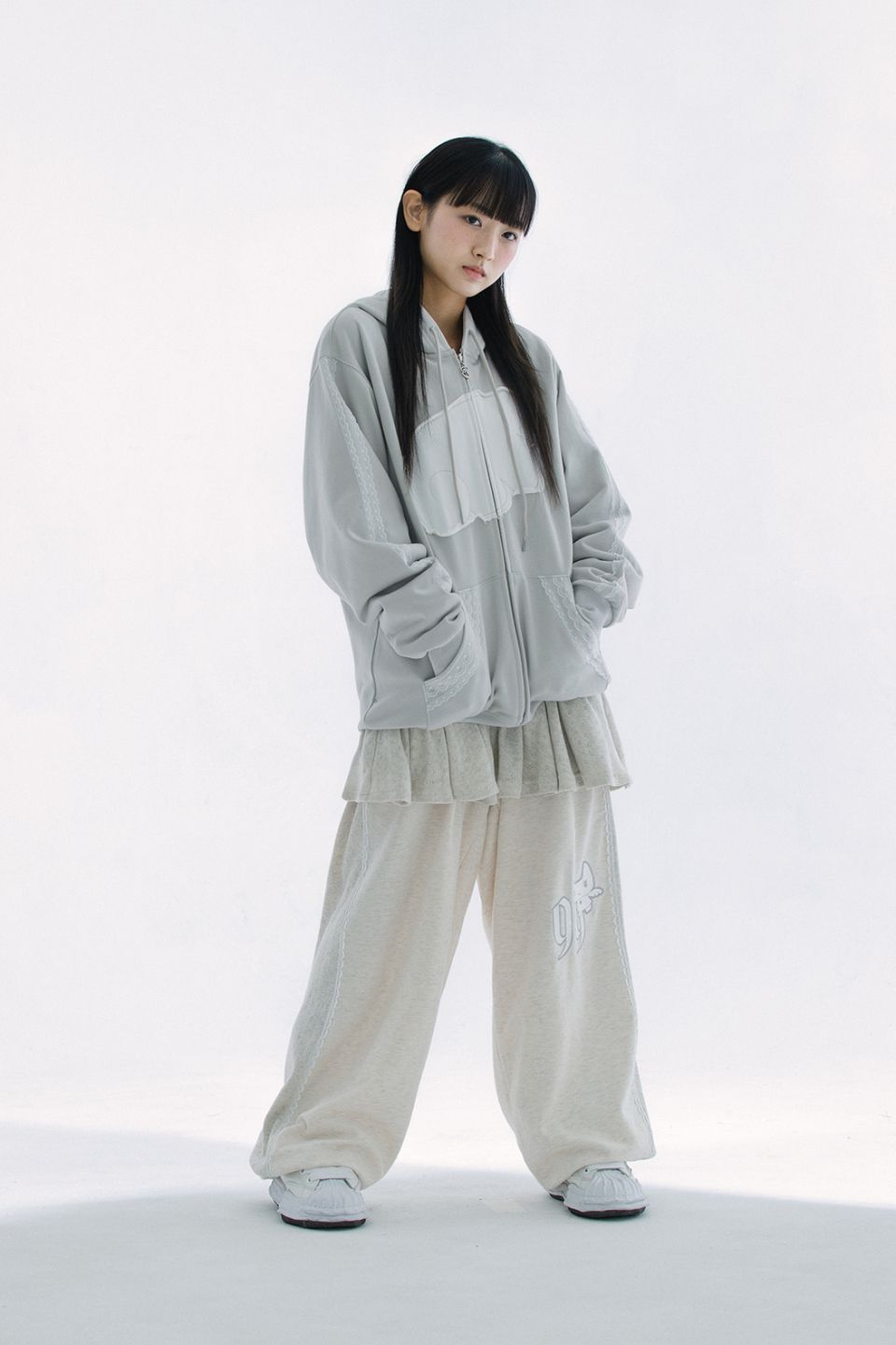 MUSINSA | HUG YOUR SKIN Angel wing hoodie zip-up (Gray)