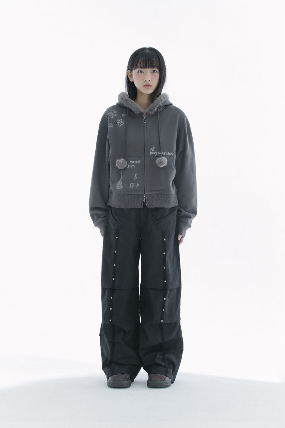 MUSINSA | HUG YOUR SKIN Hotfix fur hoodie zip-up (Charcoal)