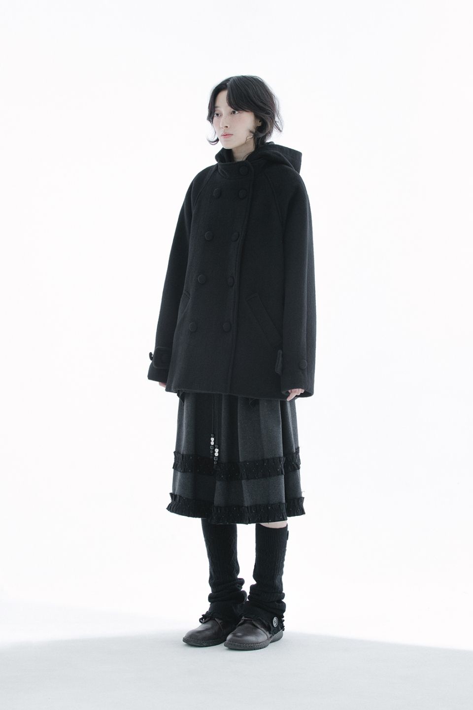 MUSINSA公式 | HUG YOUR SKIN Hooded half coat (Black)