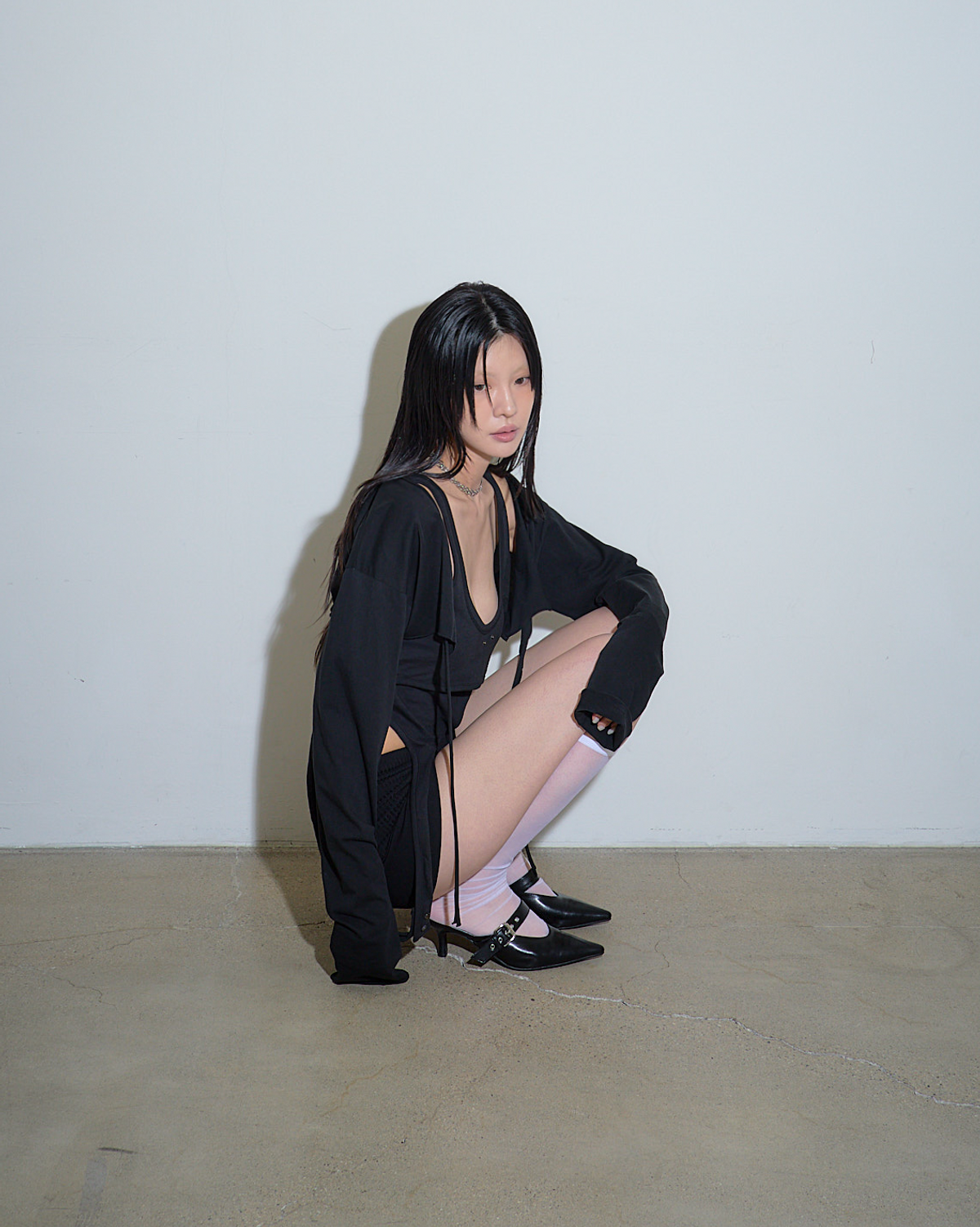 녹타브(NOCTAVE) 후드 크롭 가디건 블랙