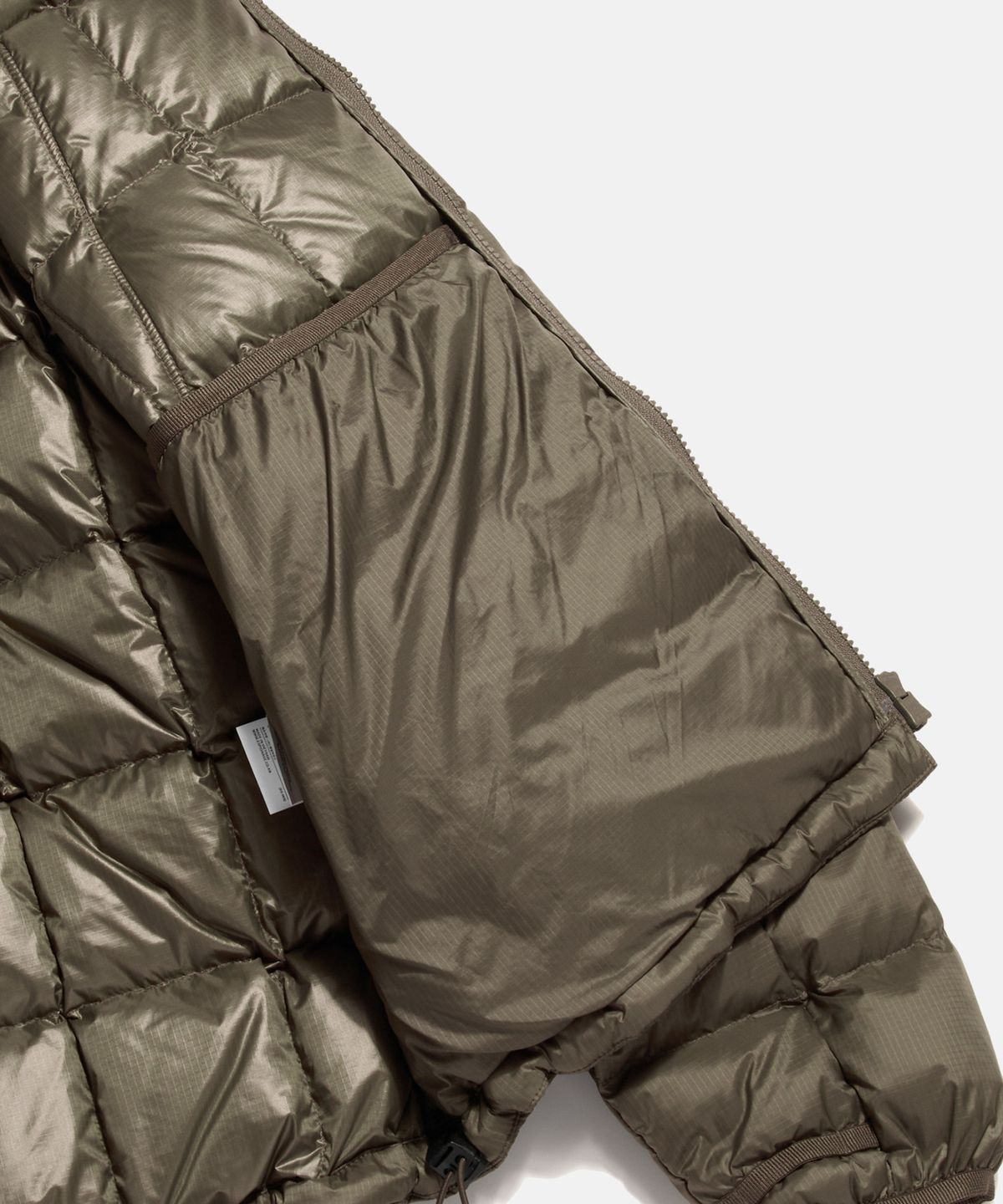 에스피오나지(ESPIONAGE) Hooded Light Down Jacket Taupe