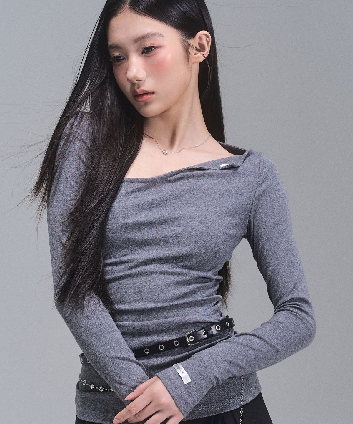 제로플래닛(ZEROPLANET) 클로이 언밸런스 슬리브 탑 [GREY]