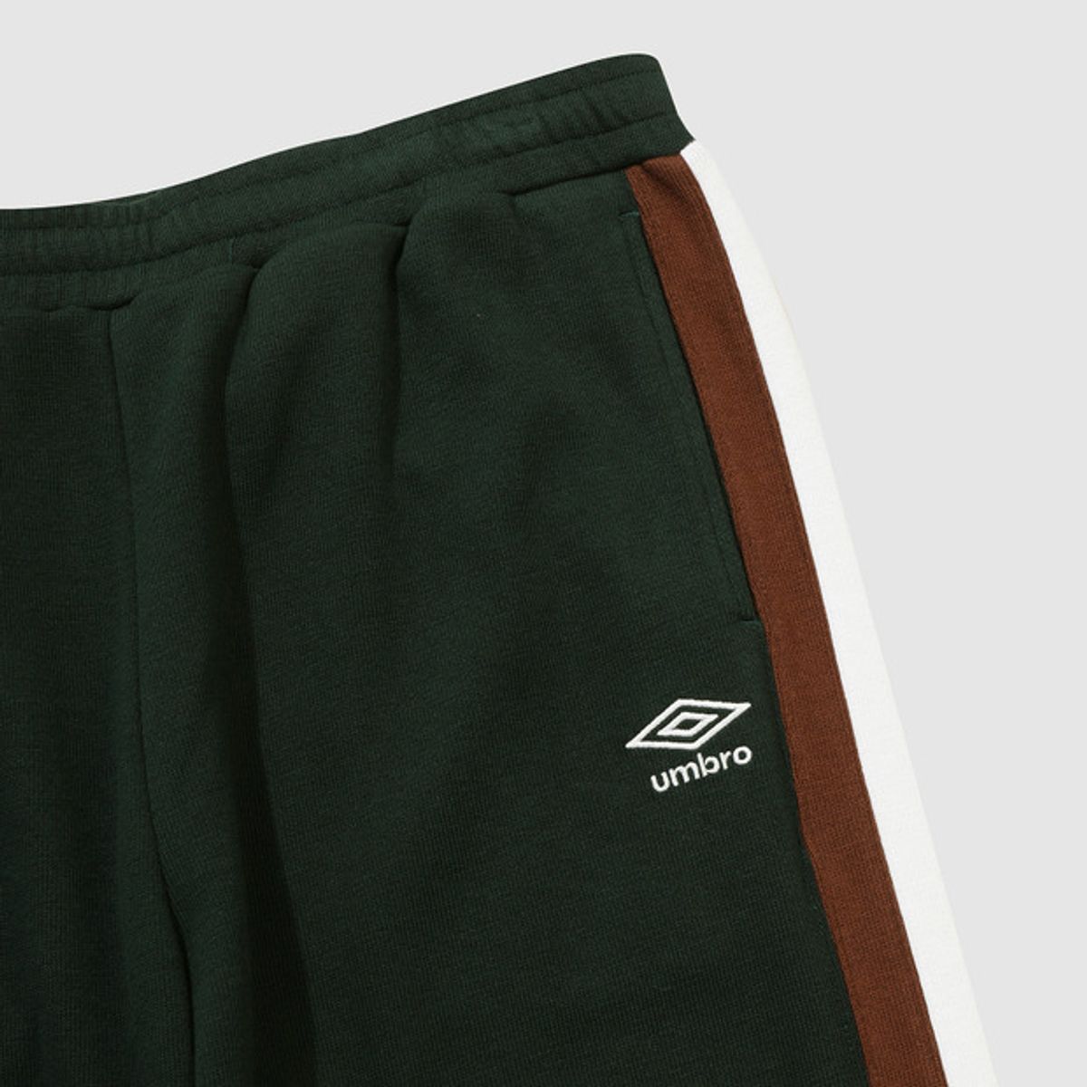 엄브로(UMBRO) 유니온 트랙 스웨트 팬츠 다크 그린(UQ321CFP96)