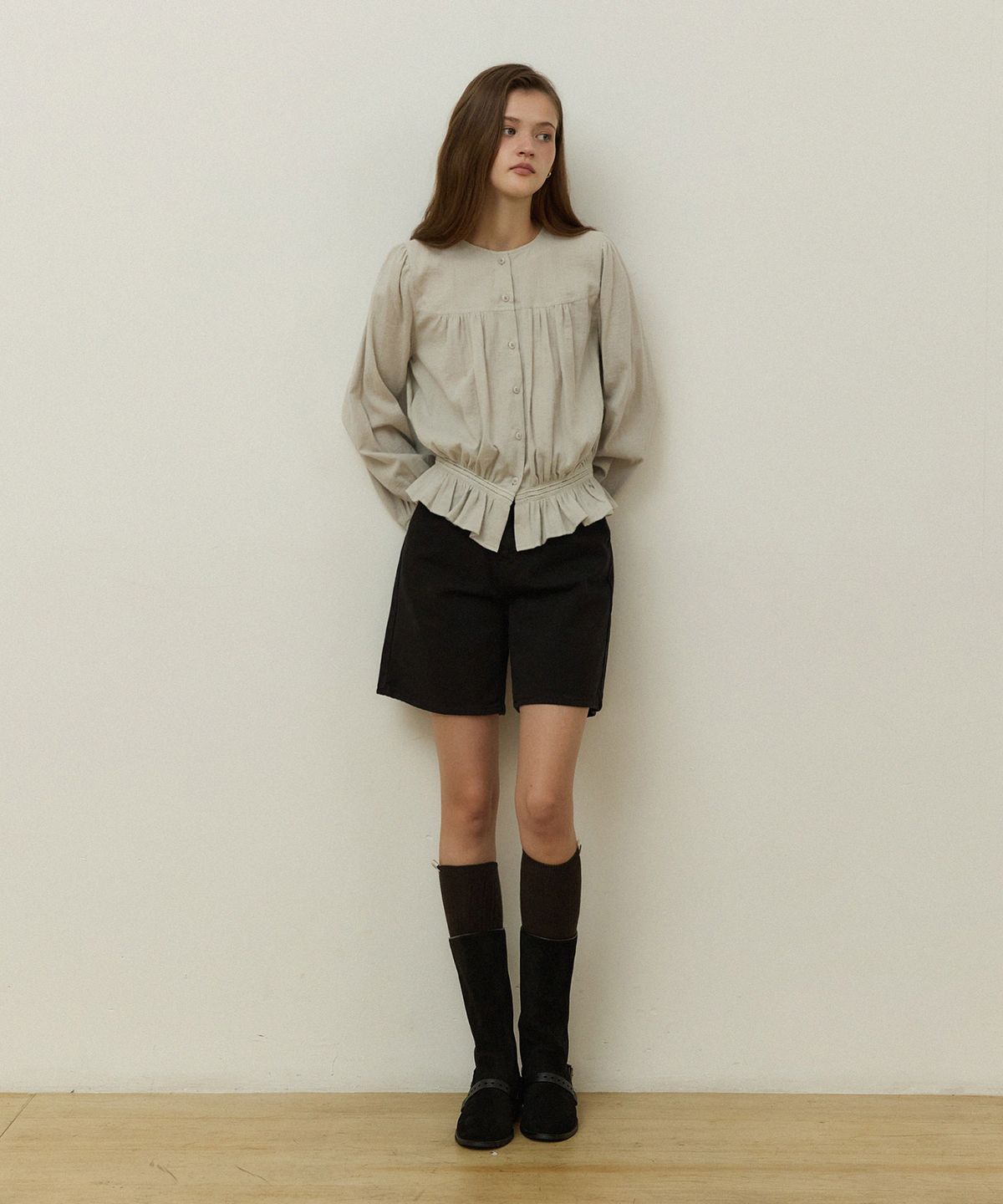 어다울(ADAUL) Jacquard shirring lace stripe blouse - ash khaki