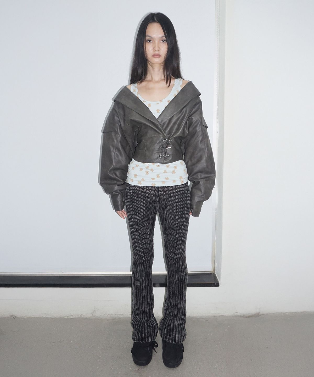 스컬프터(SCULPTOR) Corset Latch Down Jacket Charcoal