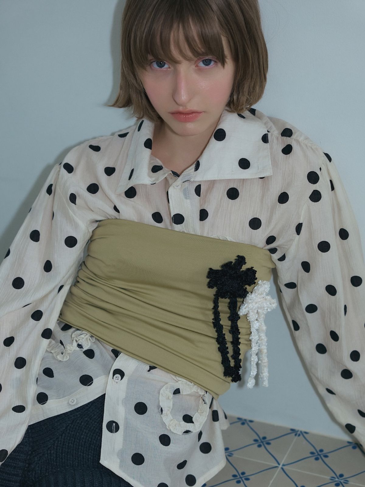 포에지담(POESIEDAME) TWEED RIBBON BROOCH IN BLACK