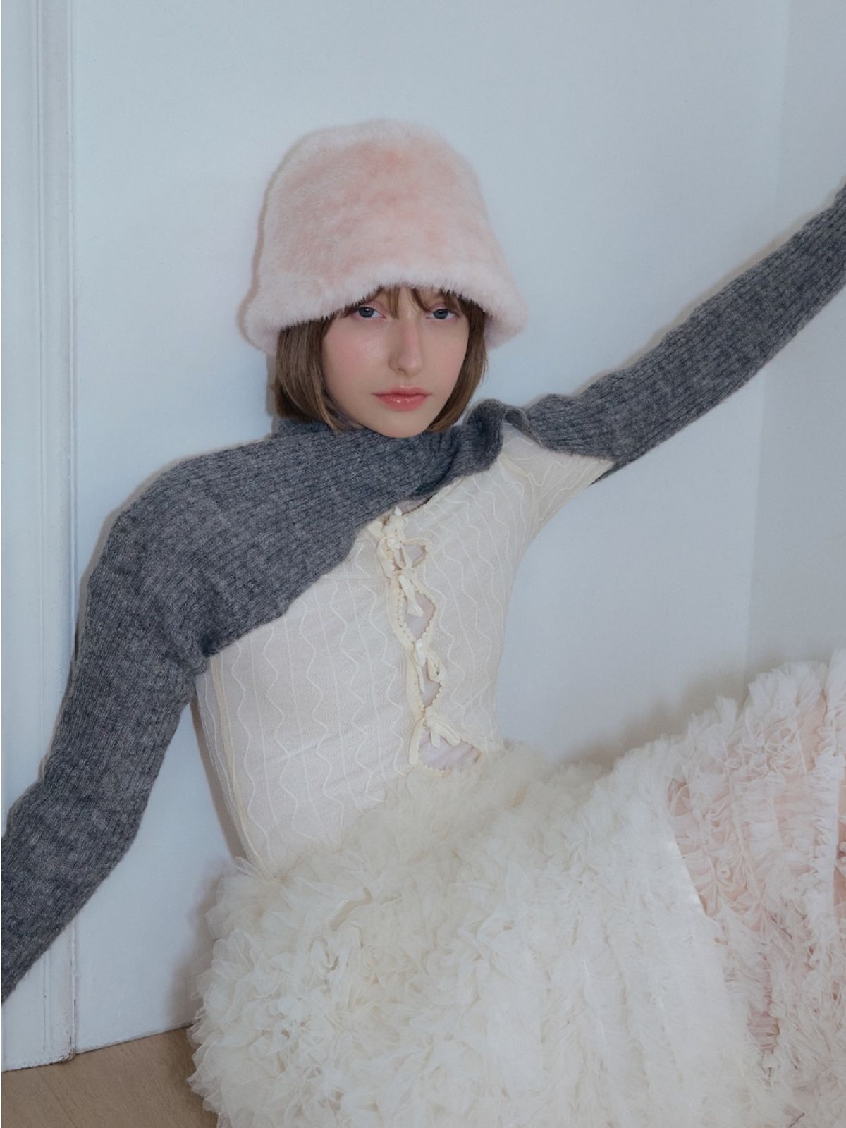 포에지담(POESIEDAME) FUR MEATEL HAT IN PINK POWDER
