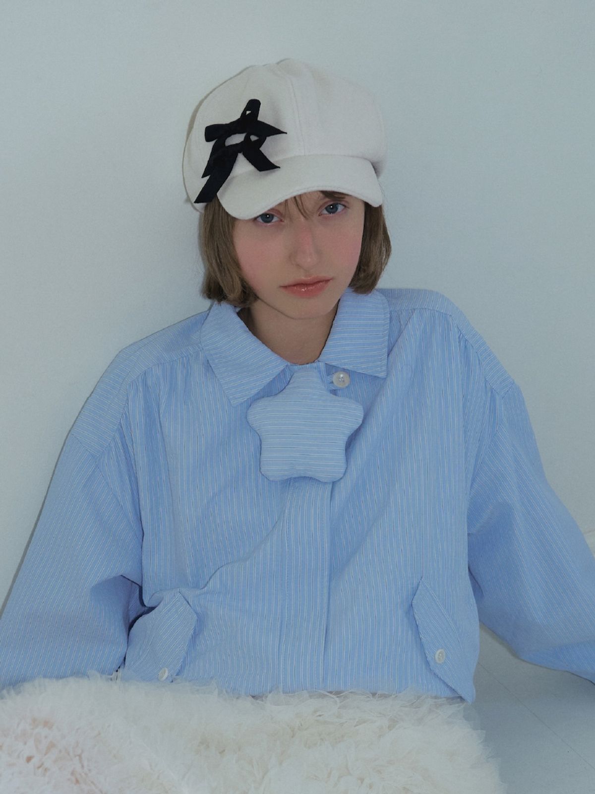 포에지담(POESIEDAME) DOUBLE BOW MARGOT HAT IN CREAM