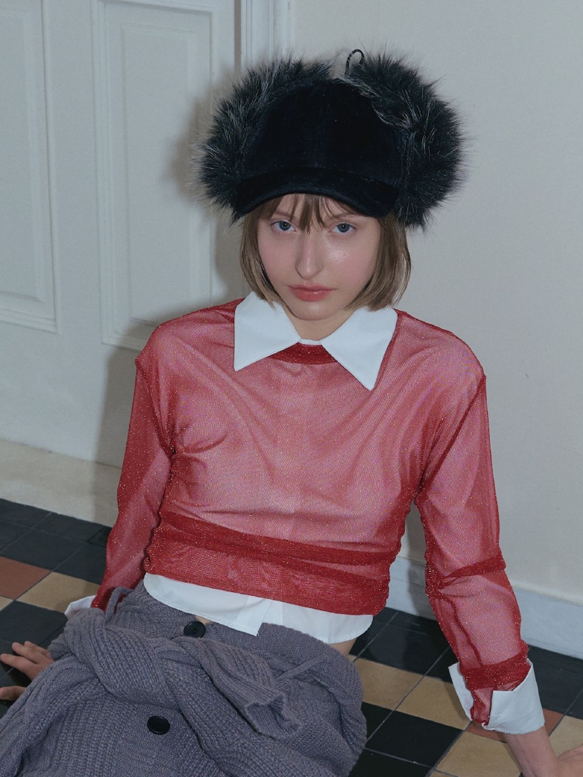 포에지담(POESIEDAME) SHAGGY EARFLAP CAP IN VELVETY BLACK