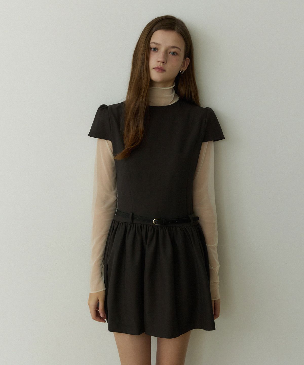 어다울(ADAUL) Allure cap flare belted mini dress - grey