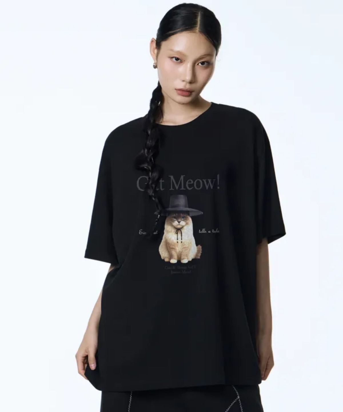 칠 하나 투 구육(71TO96) Gat Meow Overfit T-shirt (Black)