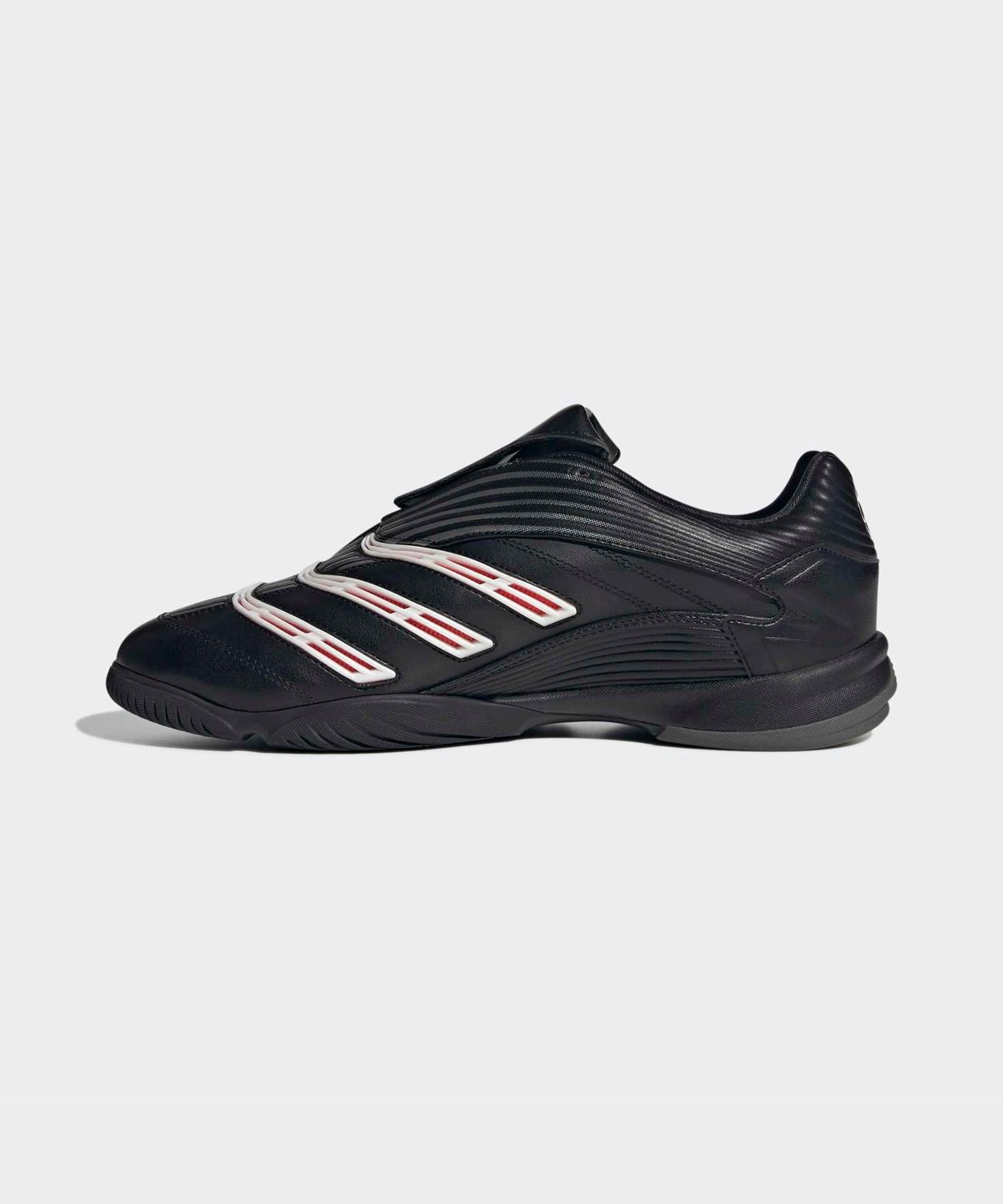 아디다스(ADIDAS) 프레데터 살라  - 블랙:화이트 / JQ3916