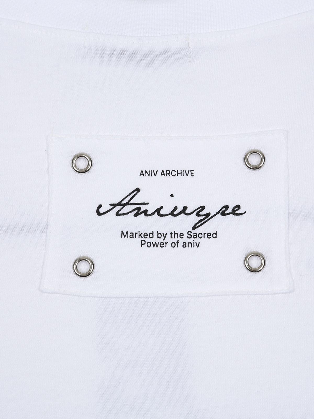 어니브(ANIV) CROSS EYELET LONG SLEEVE OFF-SHOULDER WHITE