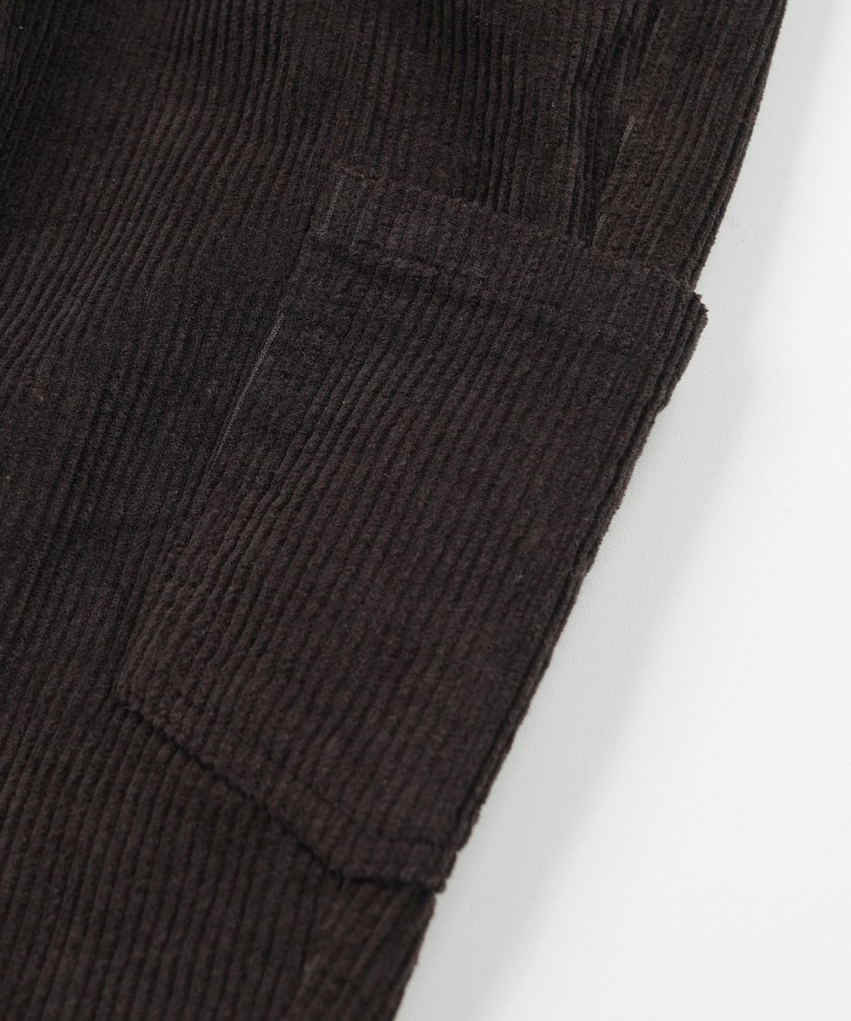 프리즘웍스(FRIZMWORKS) CORDUROY WIDE ONE TUCK PANTS _ CHARCOAL