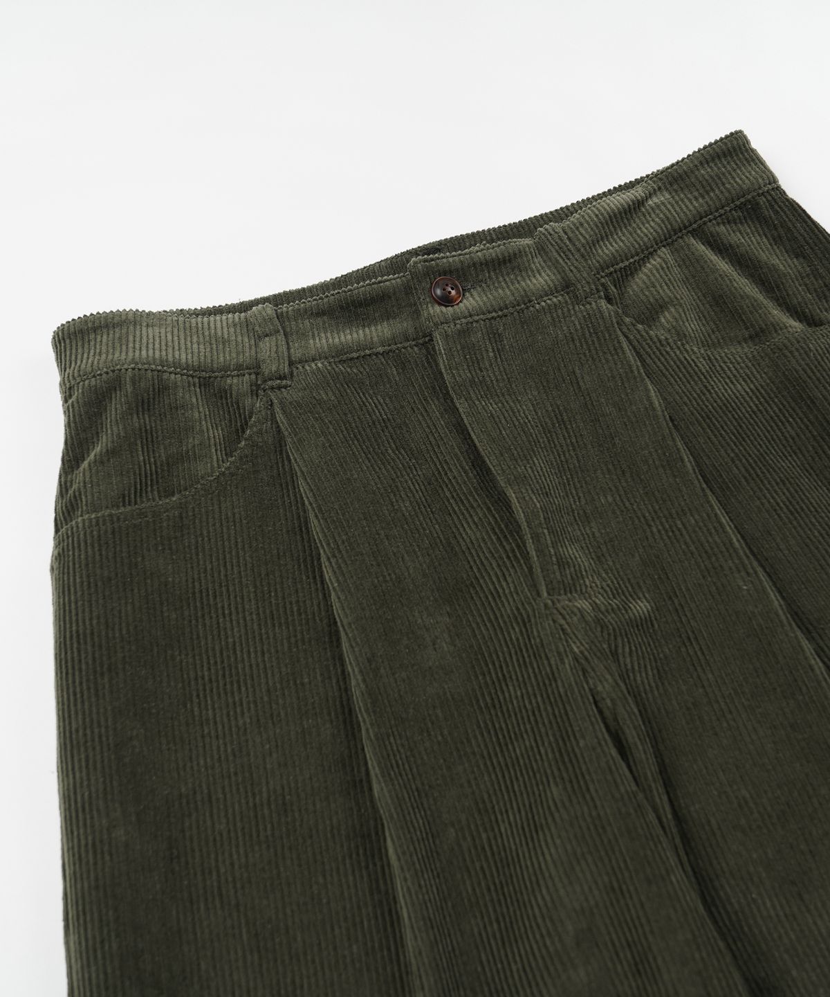 프리즘웍스(FRIZMWORKS) CORDUROY WIDE ONE TUCK PANTS _ OLIVE
