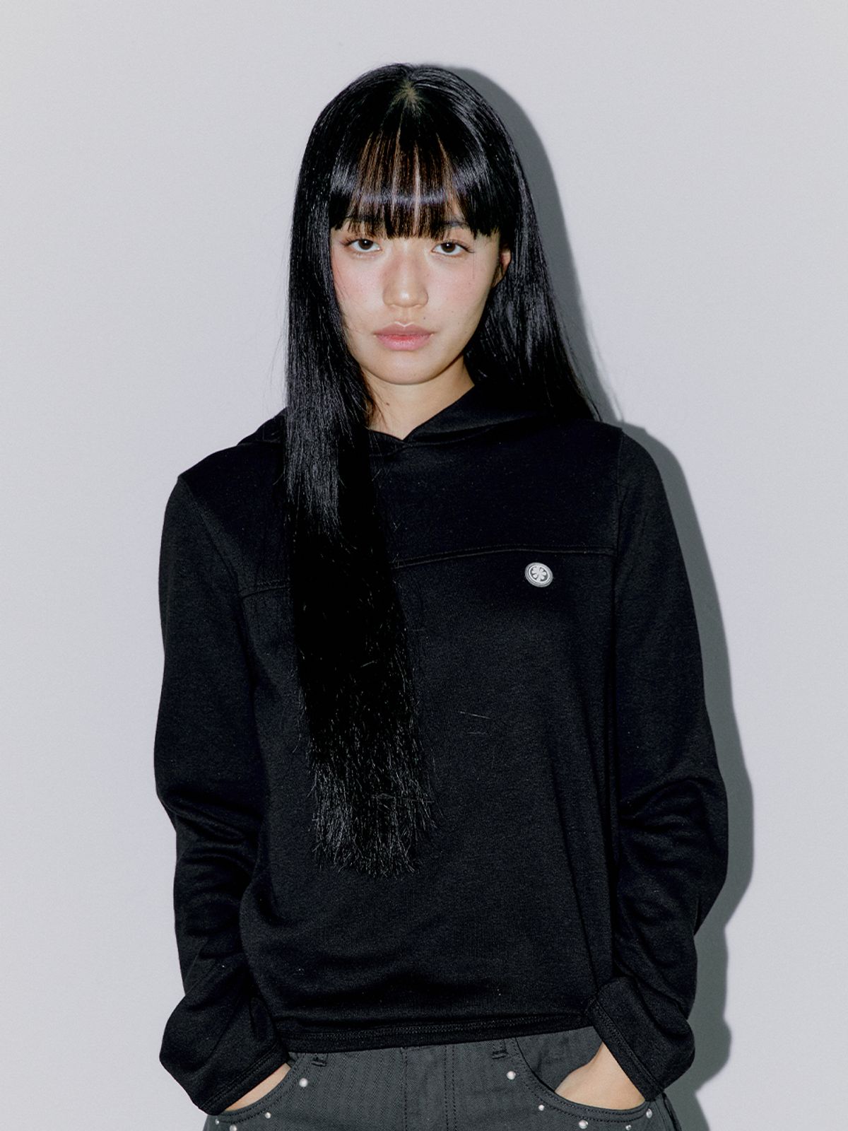 오피쉬(OAFISH) CUTTING LOGO LABEL HOODIE, BLACK