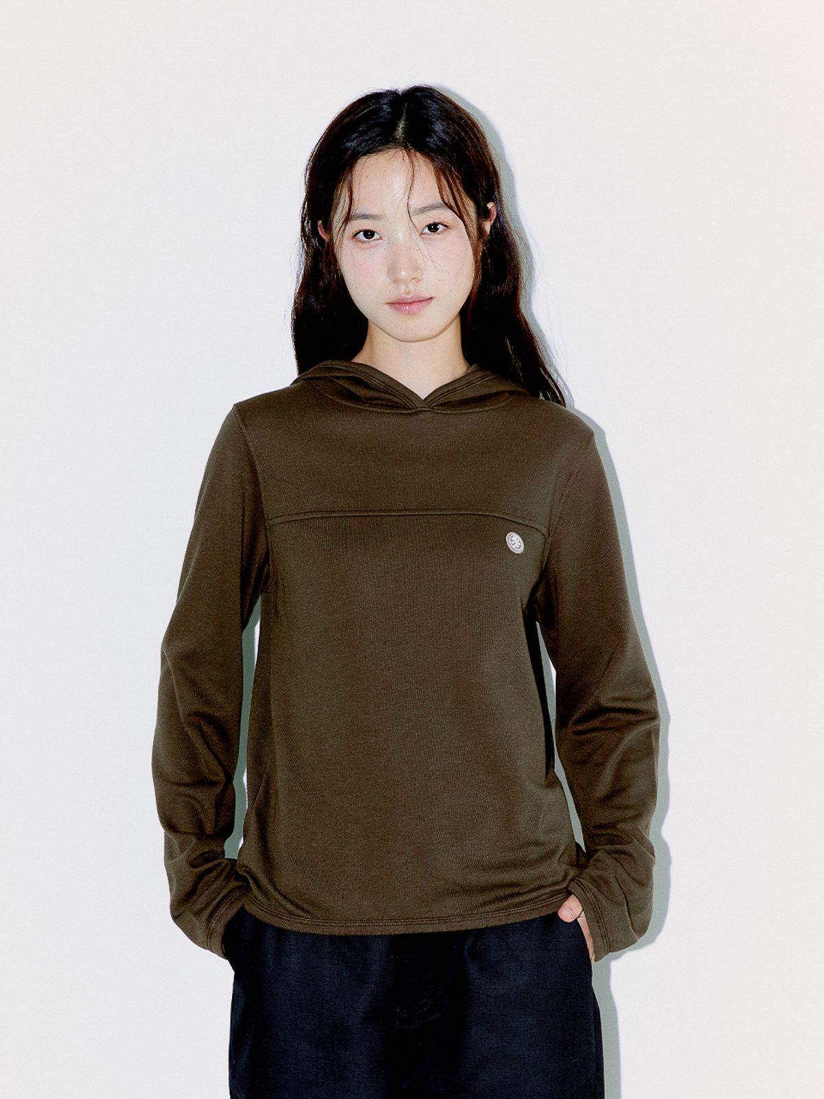오피쉬(OAFISH) CUTTING LOGO LABEL HOODIE, BROWN