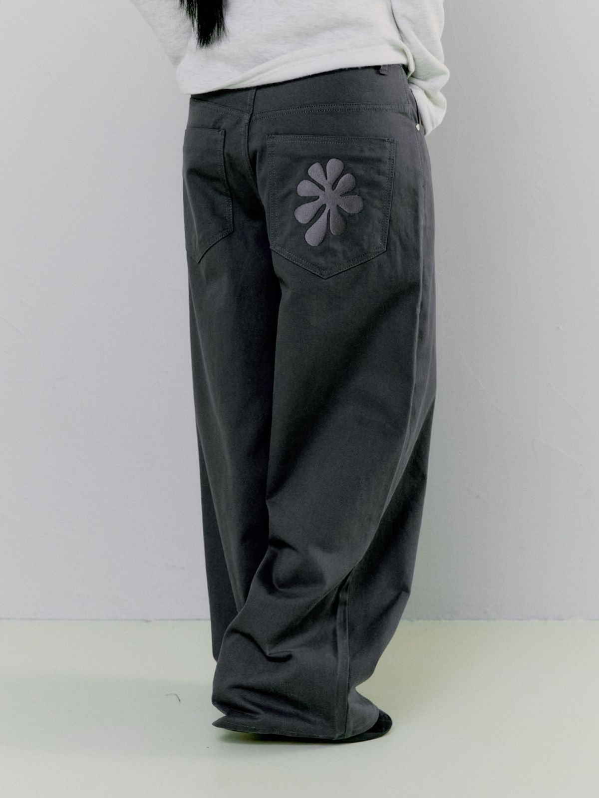 오피쉬(OAFISH) OAF LOGO COTTON PANTS, CHARCOAL