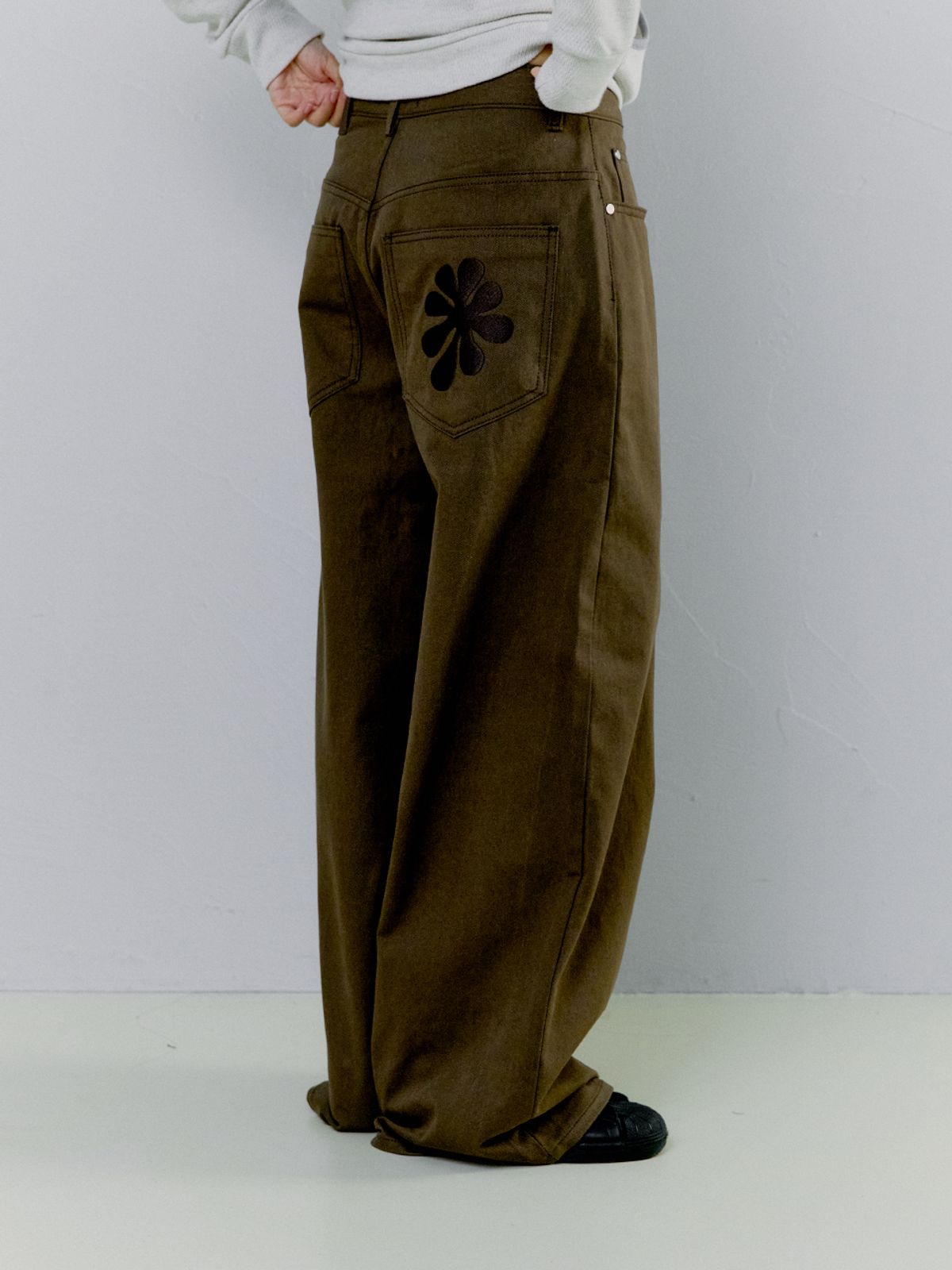 오피쉬(OAFISH) OAF LOGO COTTON PANTS, BROWN