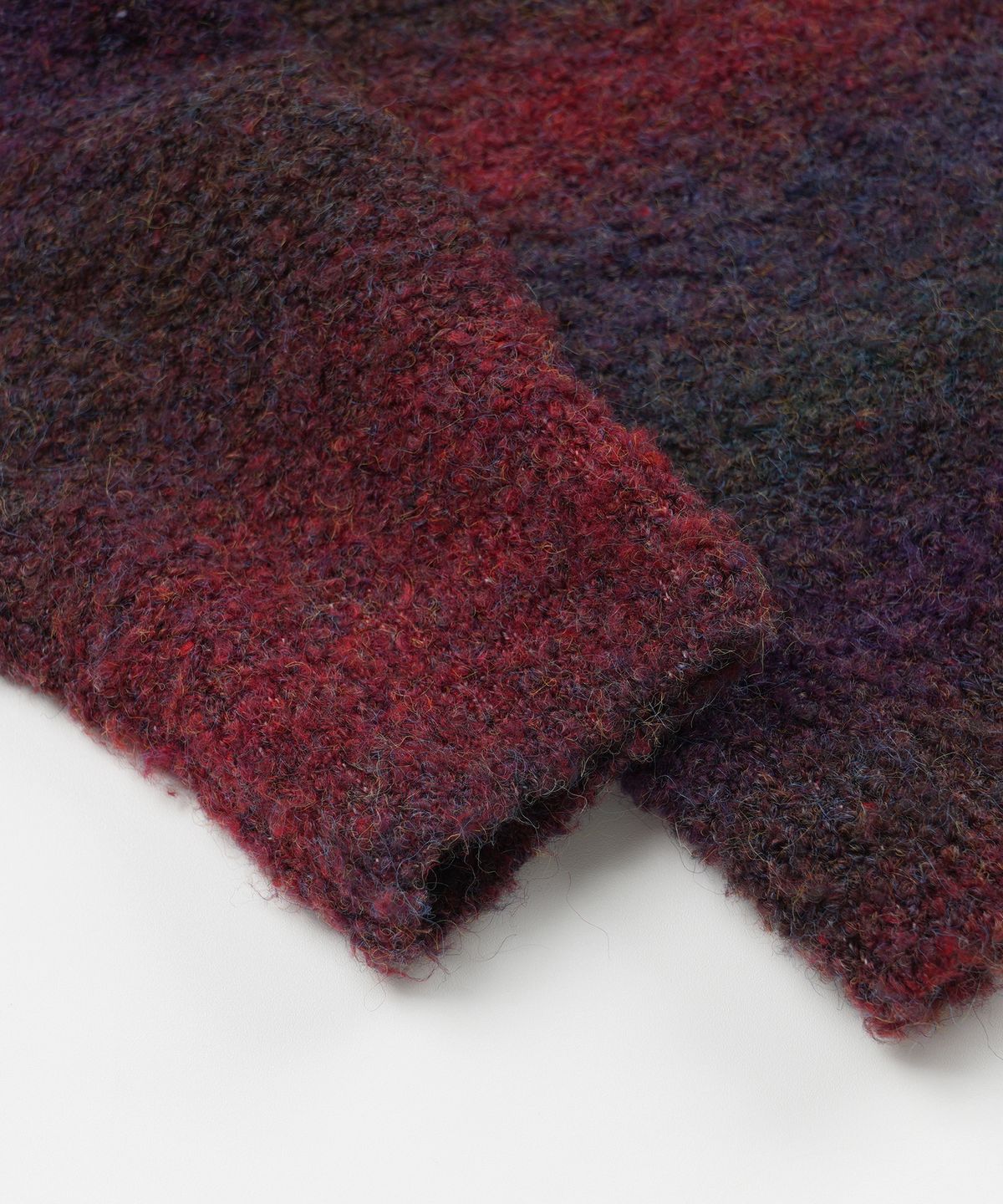 프리즘웍스(FRIZMWORKS) GRADATION BOUCLE KNIT _ PURPLE