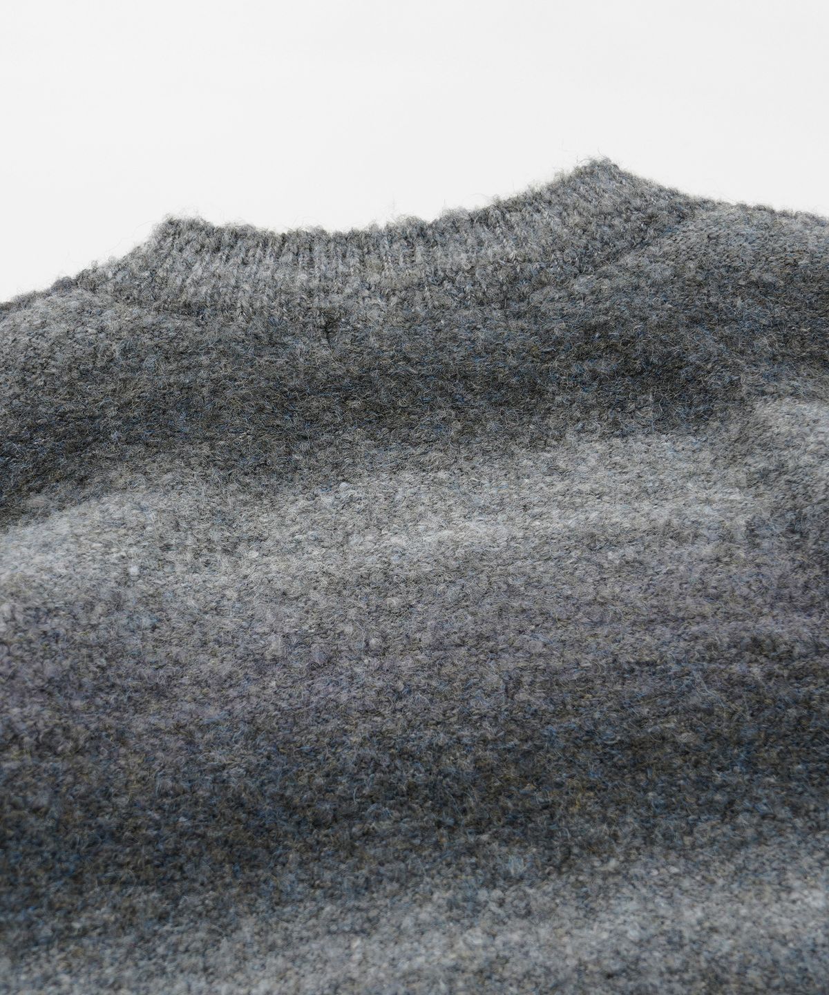 프리즘웍스(FRIZMWORKS) GRADATION BOUCLE KNIT _ GRAY