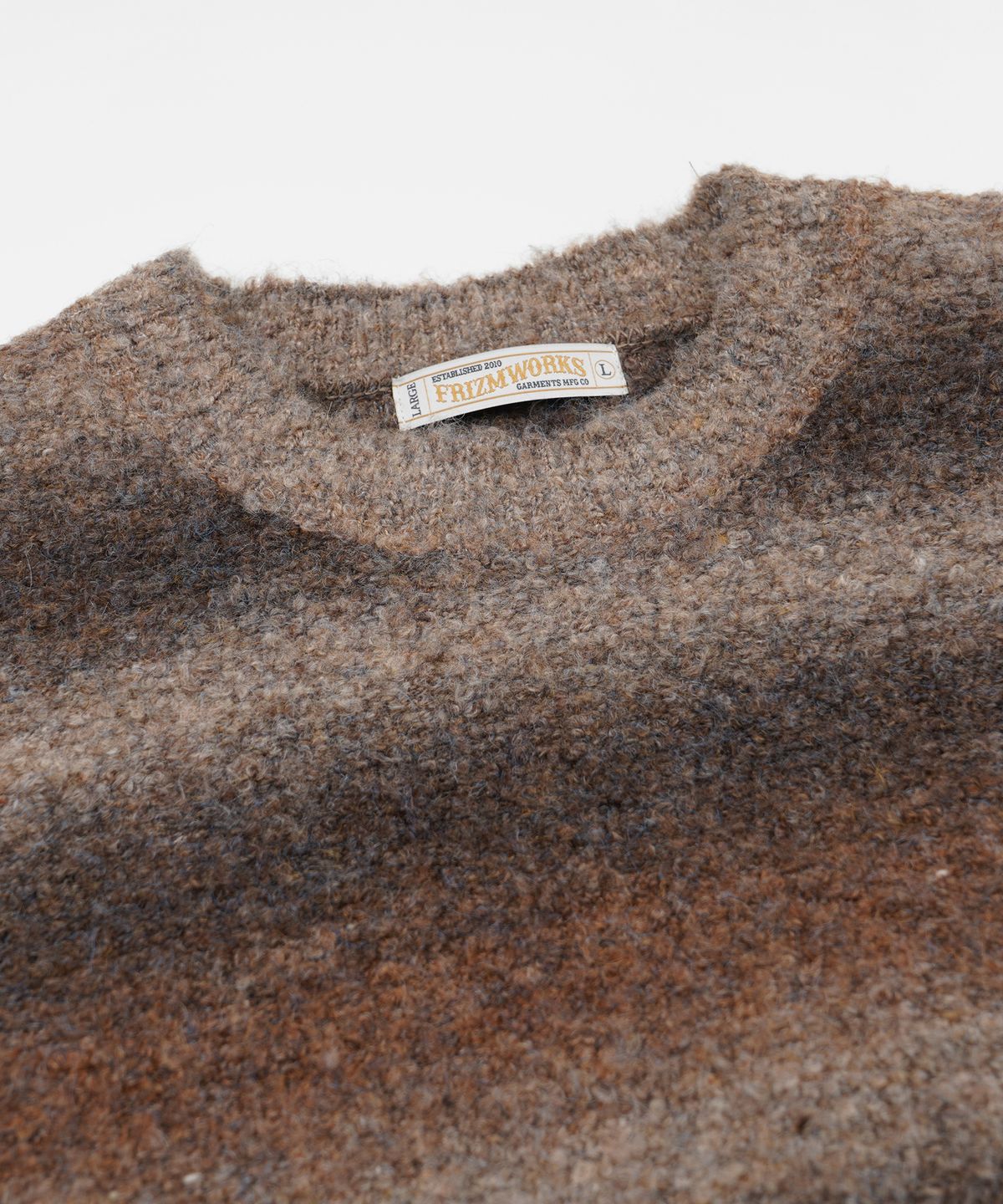 프리즘웍스(FRIZMWORKS) GRADATION BOUCLE KNIT _ BROWN