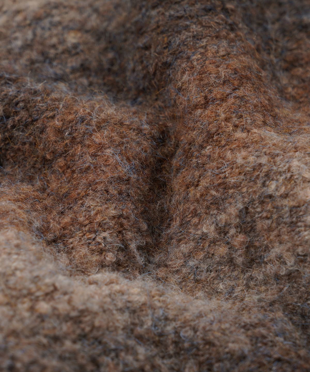 프리즘웍스(FRIZMWORKS) GRADATION BOUCLE KNIT _ BROWN