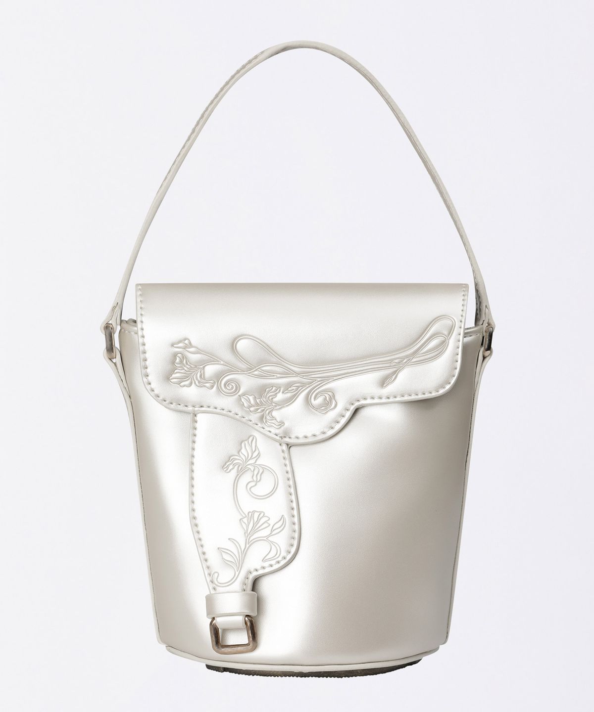 스컬프터(SCULPTOR) Saddle Bucket Bag Light Silver