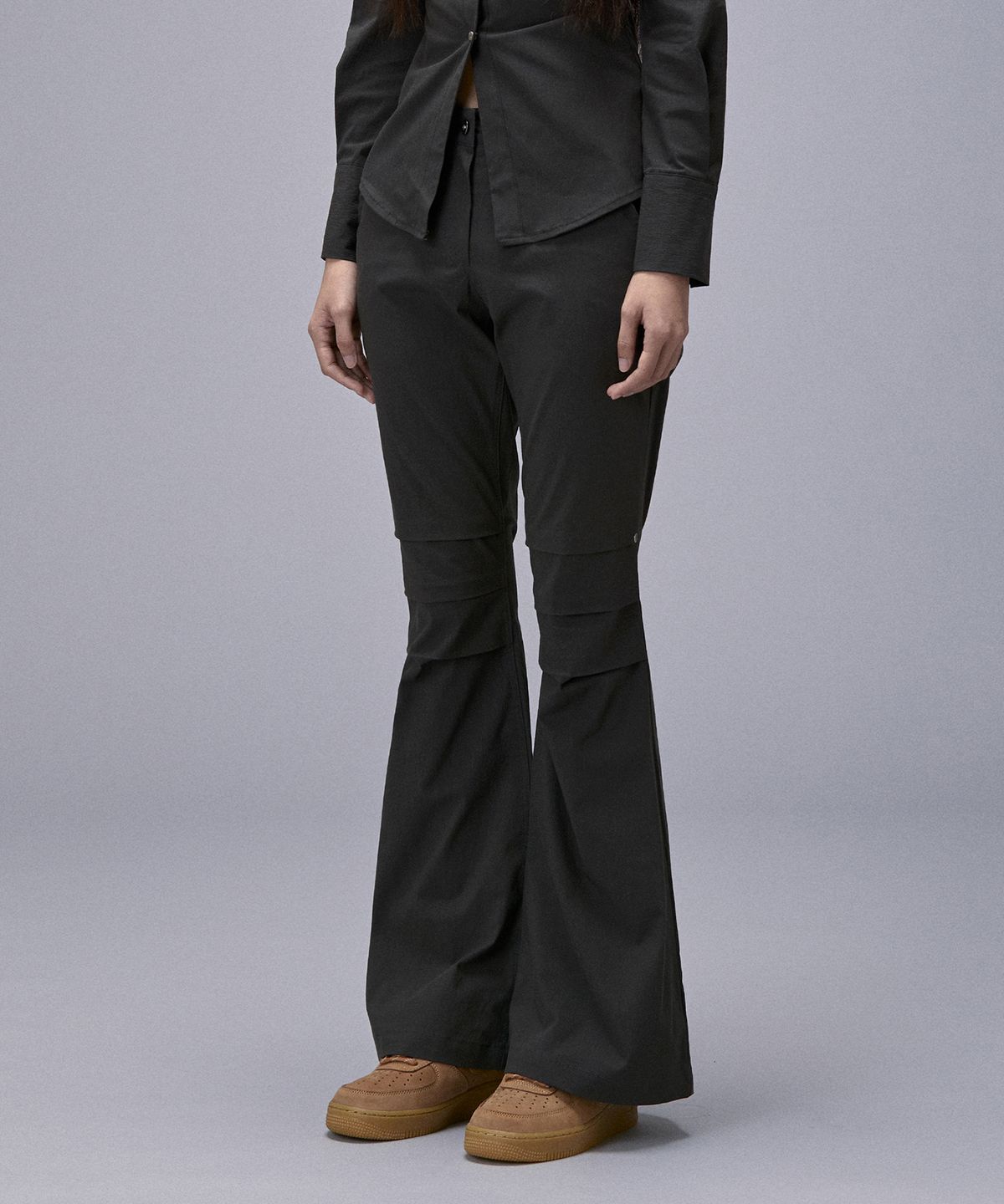 키치앤키스(KITSCH&KISS) Wide Bootcut Nylon Pants (25FBT-PNTS02)