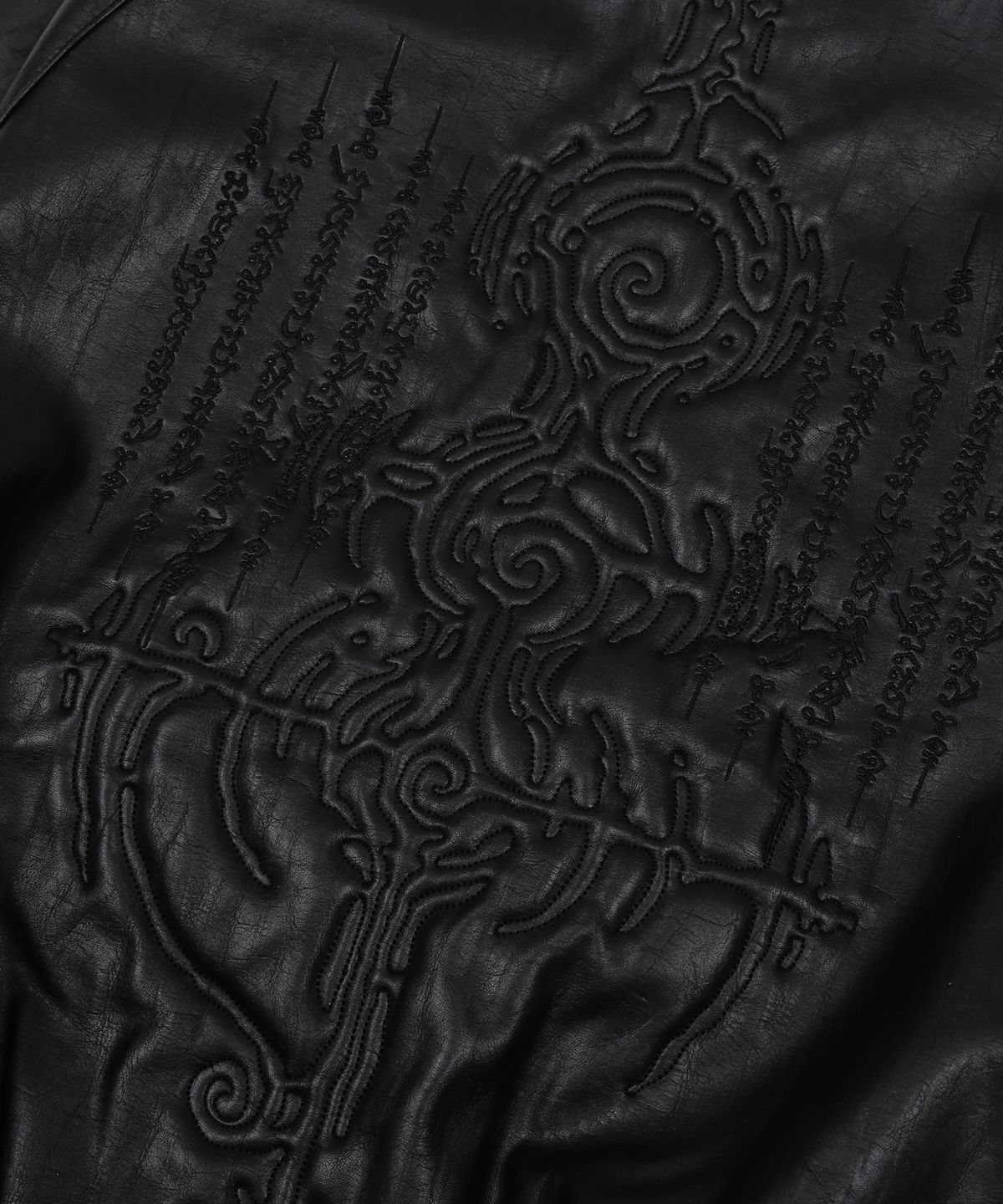 어니브(ANIV) EMBO WAPPEN LEATHER JACKET BLACK