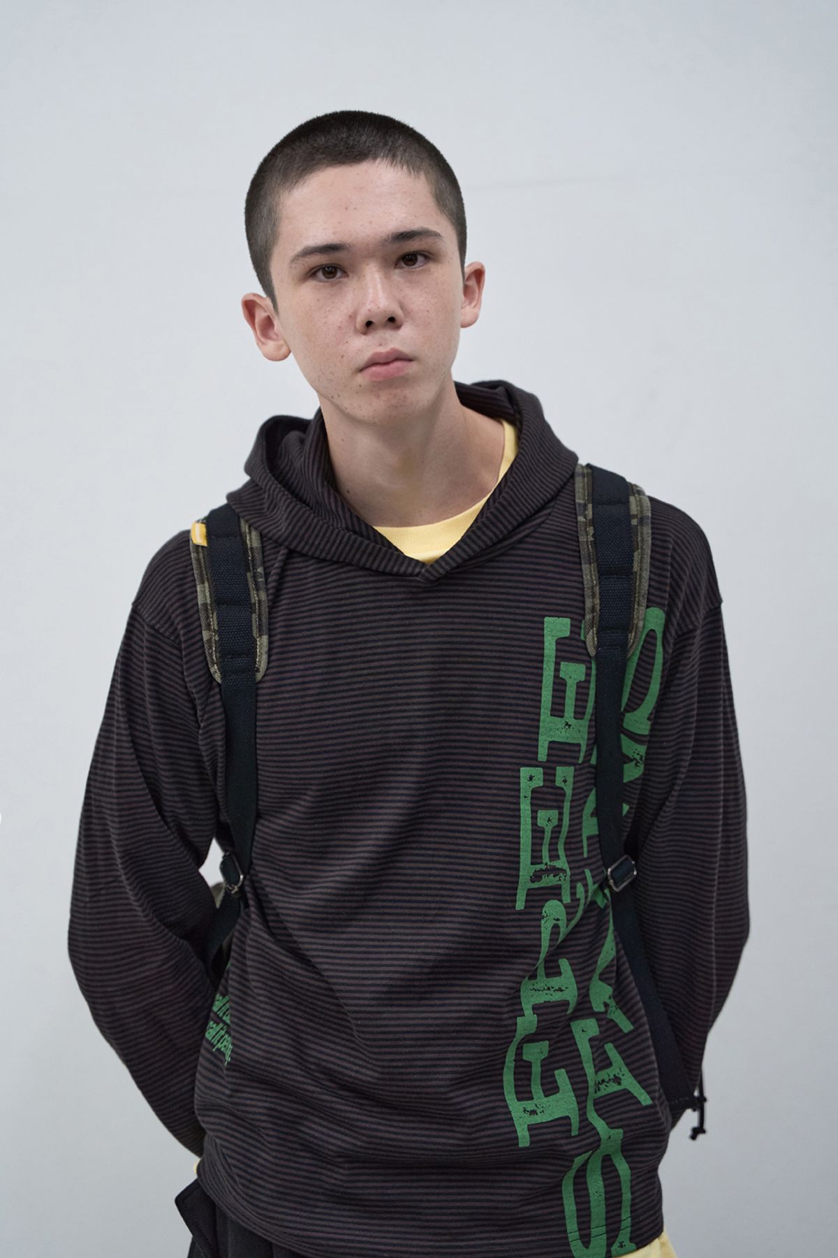 메인부스(MAINBOOTH) Free Stains Hood T-shirt(BROWN)