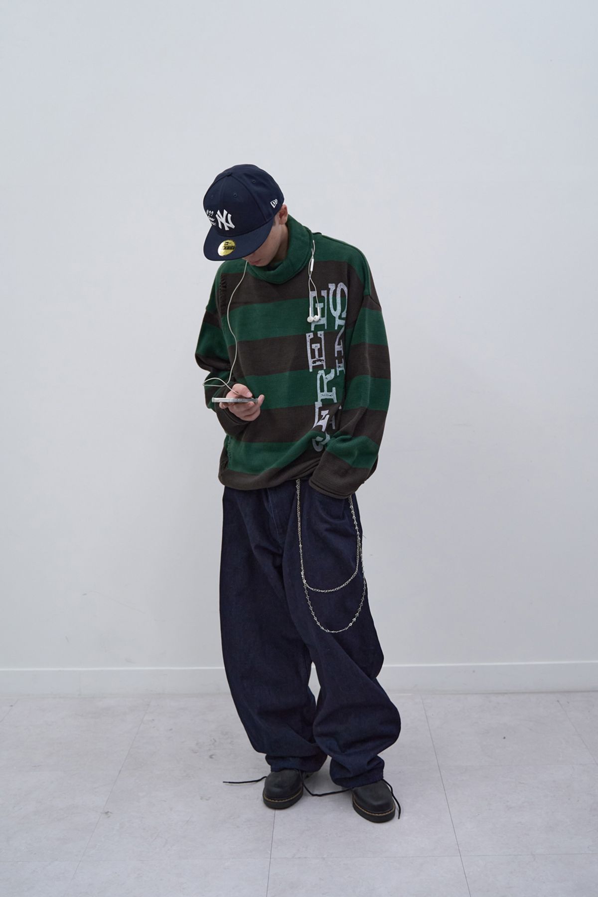 메인부스(MAINBOOTH) Free Stains Damage Sweater(GREEN)