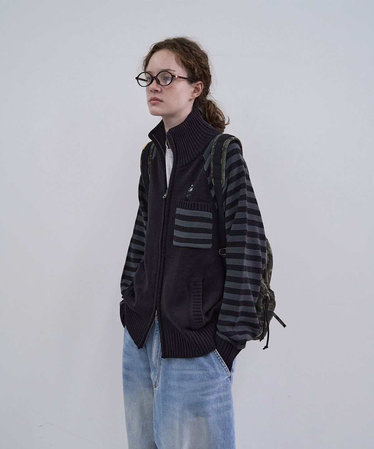 메인부스(MAINBOOTH) Pipi Zip-up Sweater(BLACK)