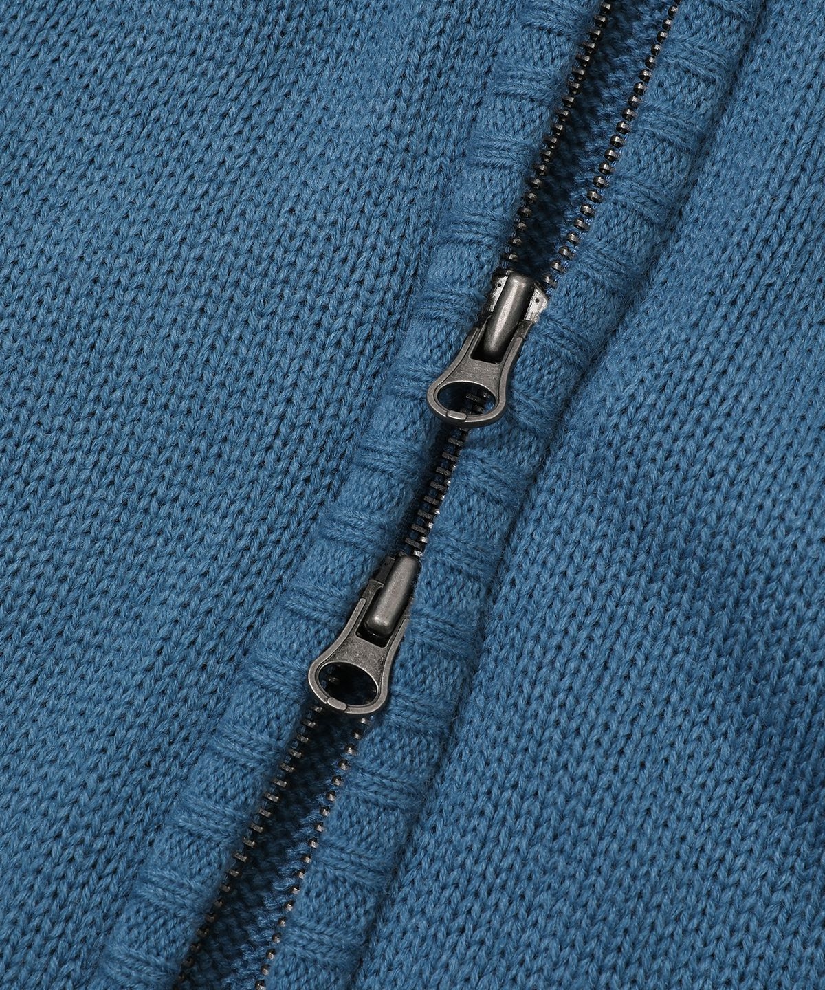 메인부스(MAINBOOTH) Pipi Zip-up Sweater(STONE BLUE)