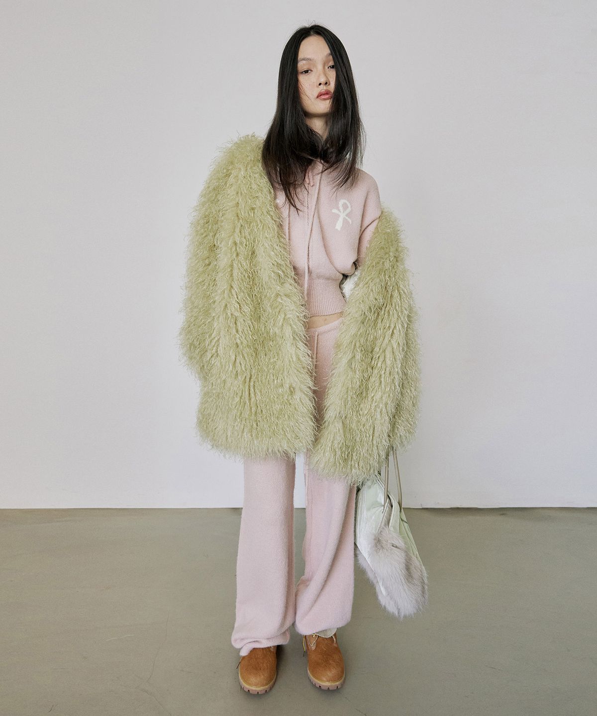 스컬프터(SCULPTOR) Faux Fur Middle Jacket Pale Green