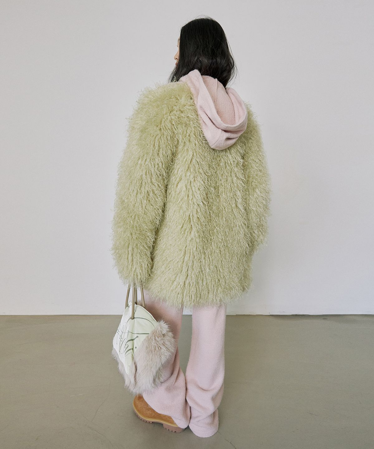 스컬프터(SCULPTOR) Faux Fur Middle Jacket Pale Green