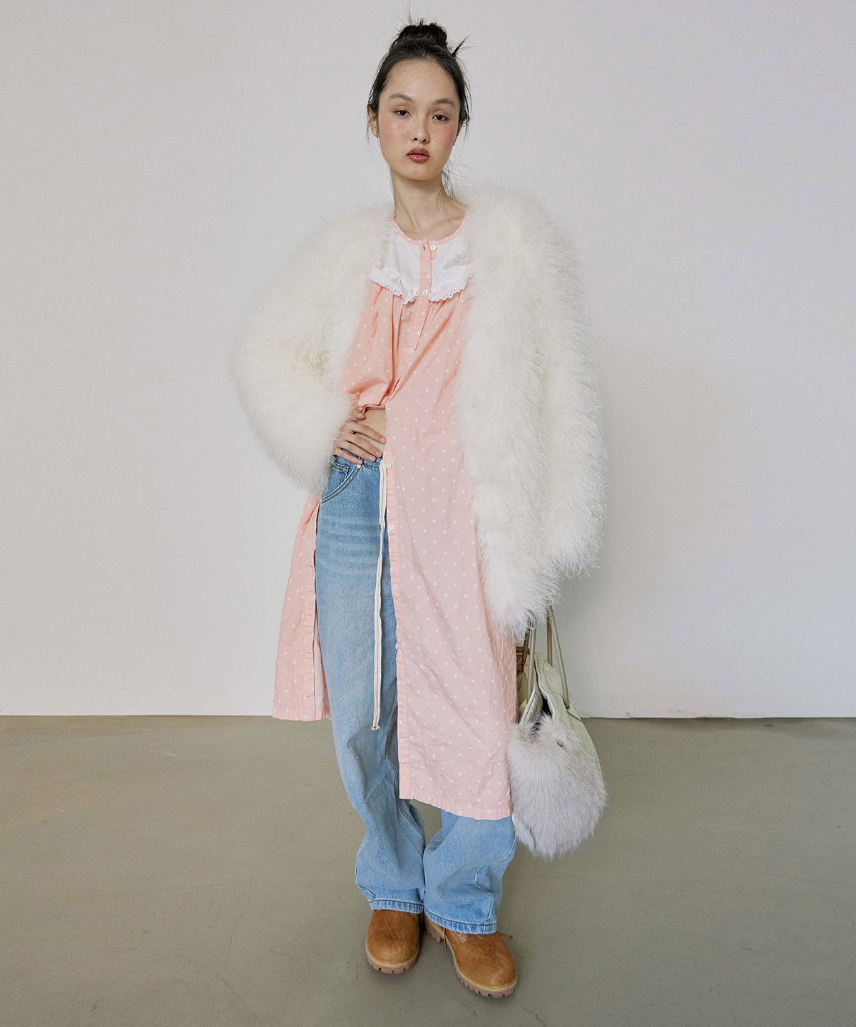 스컬프터(SCULPTOR) Faux Fur Middle Jacket White