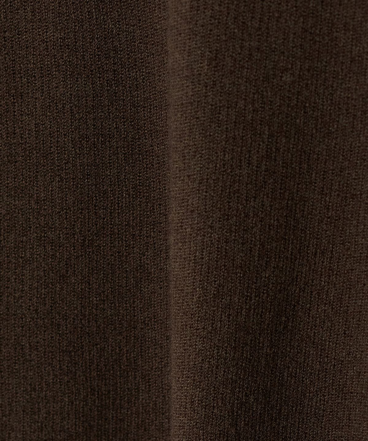 벨리에(BELIER) 시티 브이넥 스웨터 - 카키 브라운