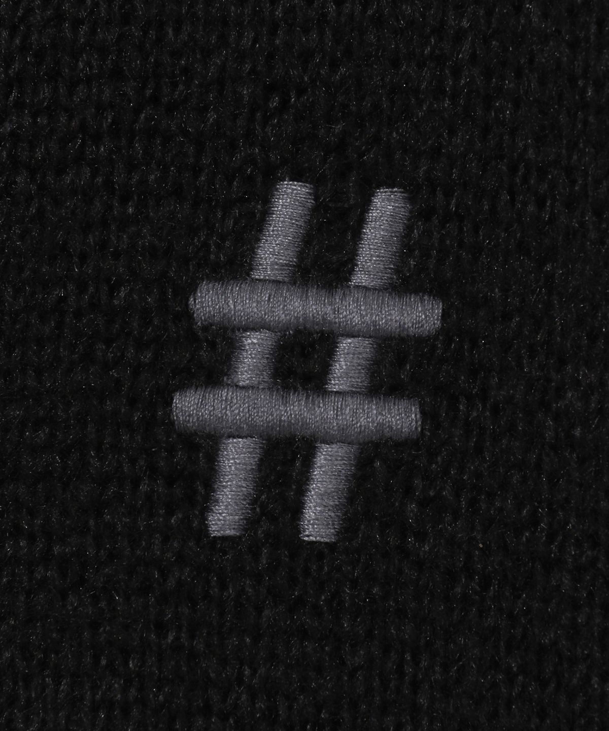 빈트릴(BEENTRILL) 아크릴 베이직 오버핏 가디건(블랙)