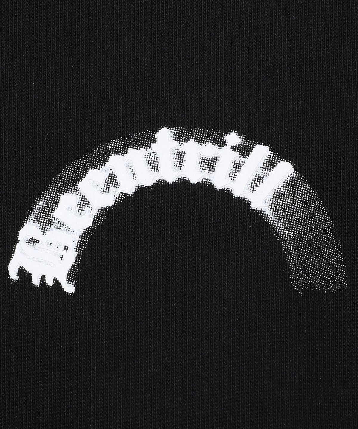 빈트릴(BEENTRILL) 쉐이딩 레터링 맨투맨(블랙)