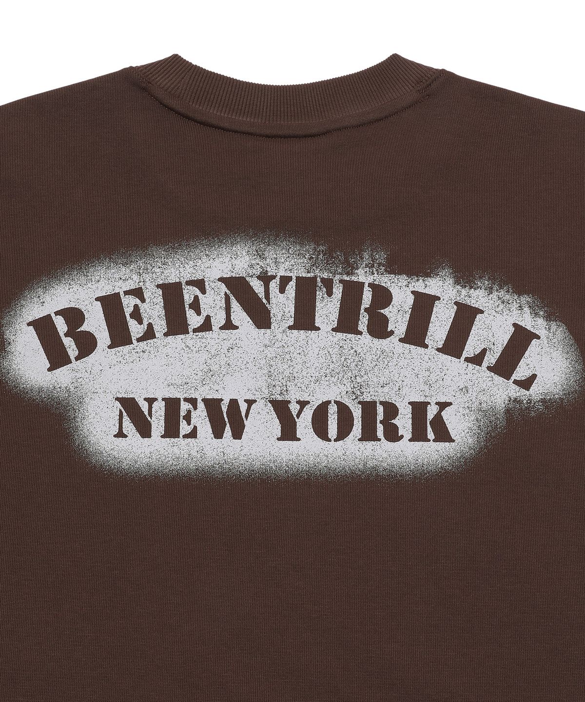 빈트릴(BEENTRILL) BNY 스탠실 페인팅 맨투맨(초콜릿)
