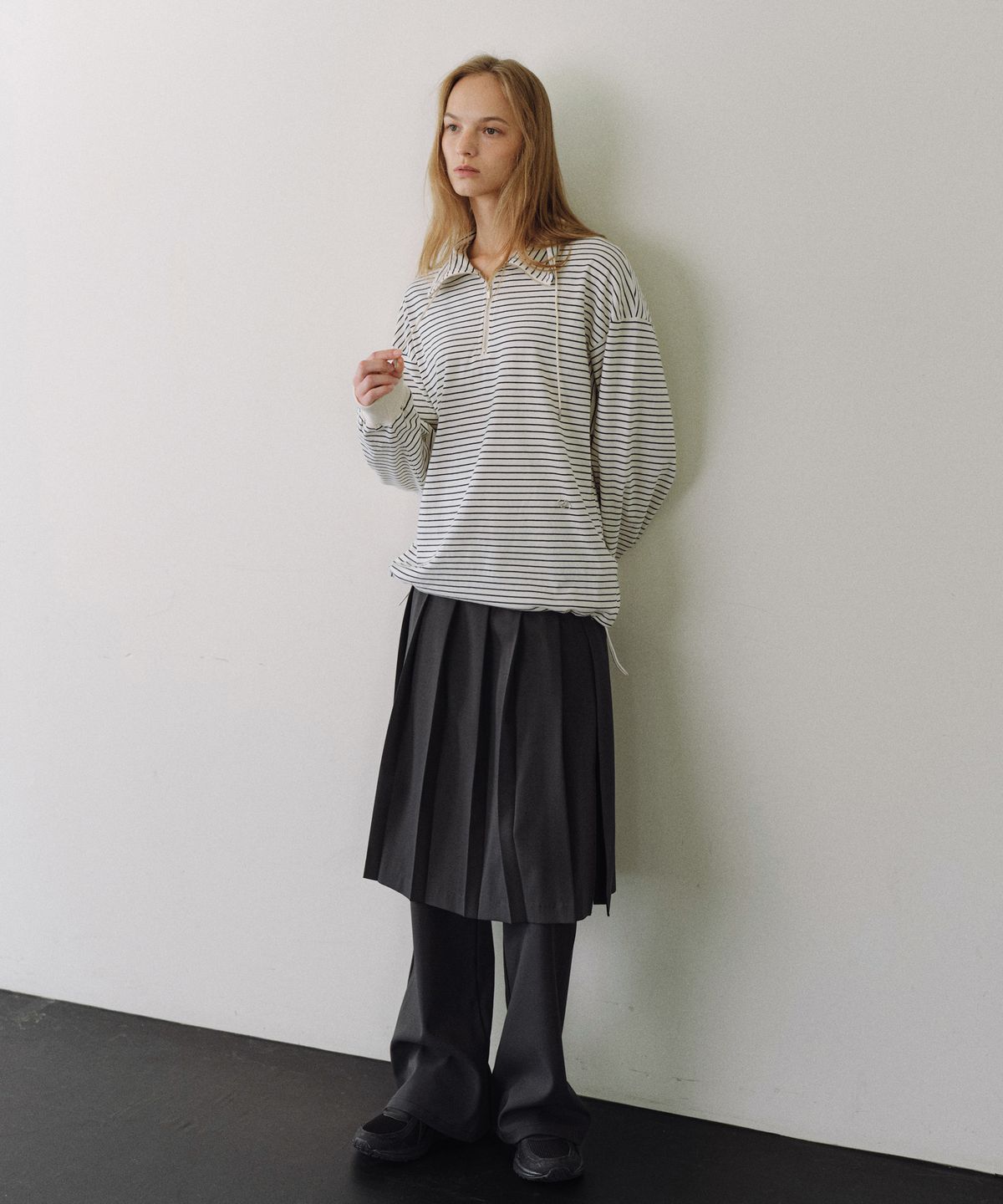유라고(URAGO) Stripe half zip-up sweatshirt