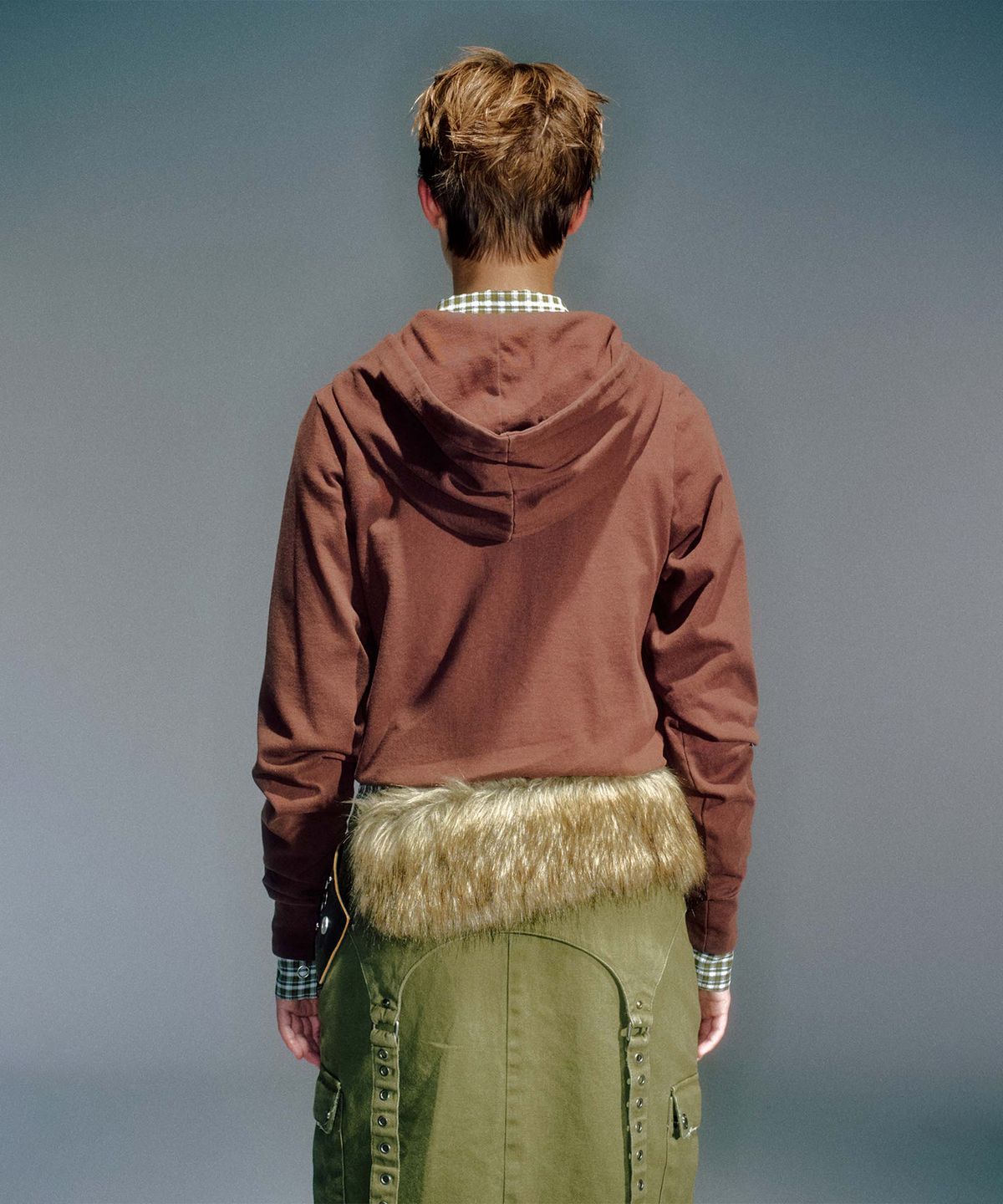 베이컨트 아카이브(VACANT ARCHIVE) WOMEN WORKSHOP SLIM HOODIE ZIP-UP BROWN
