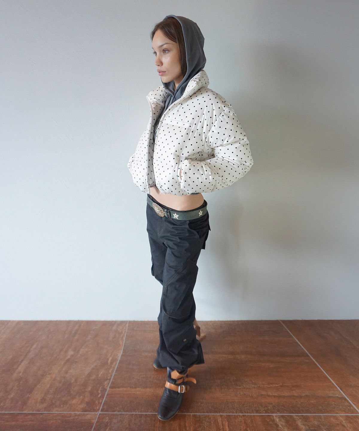 스컬프터(SCULPTOR) Polka Cropped Puffer Down Ivory