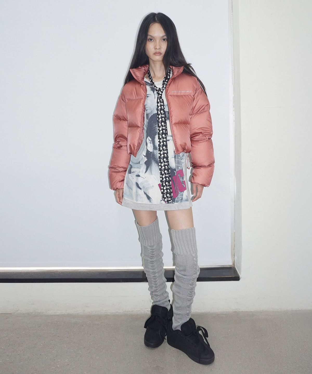 스컬프터(SCULPTOR) Matte Cropped Puffer Down Plum Red
