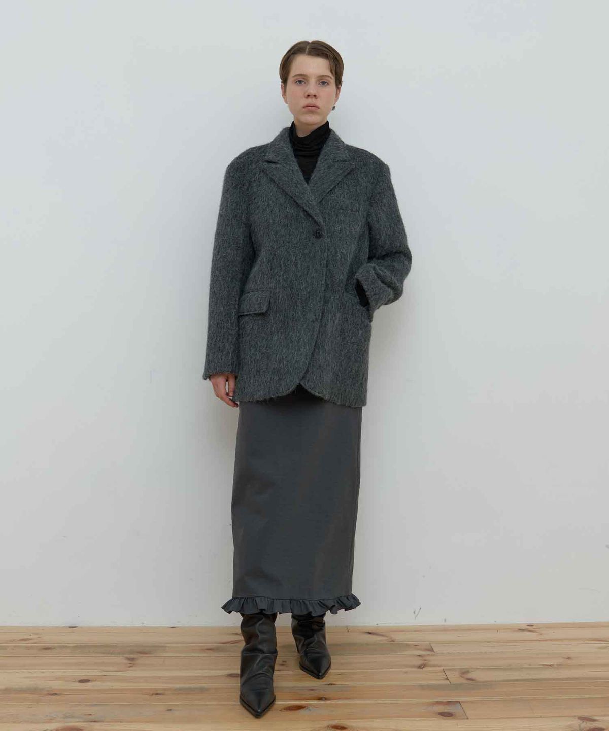 마조네(MA JOURNEE) HAIRY ALPACA DOUBLE HALF COAT_CHARCOAL