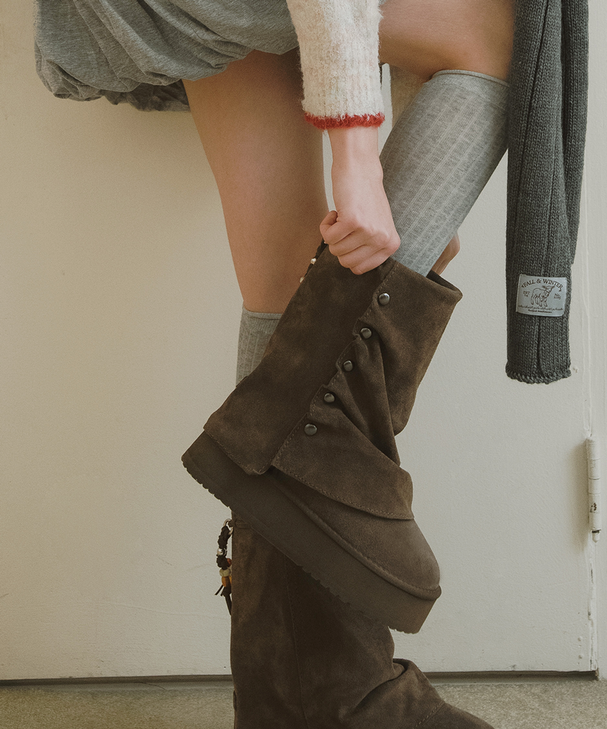 락피쉬웨더웨어(ROCKFISH WEATHERWEAR) STUD MAXI FOLDED BOOTS MIDDLE - 2 colors